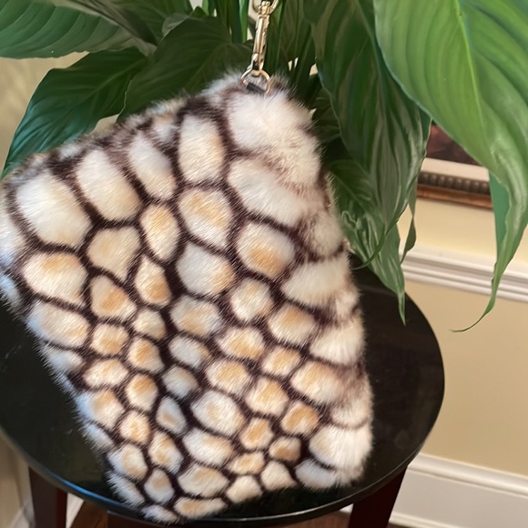 Handbags - Fur wristlets Purse.